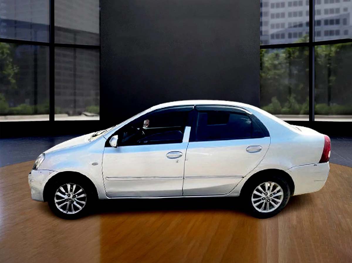 TOYOTA ETIOS V 0921