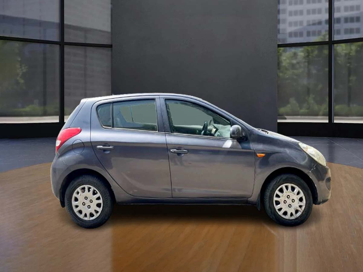 Hyundai I.20 SPORTZ 4357