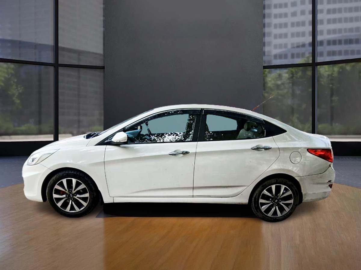 HYUNDAI VERNA VTVT 4717