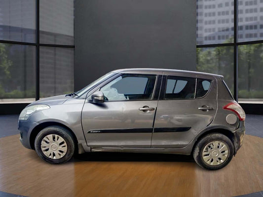 MARUTI SWIFT LXI 8606
