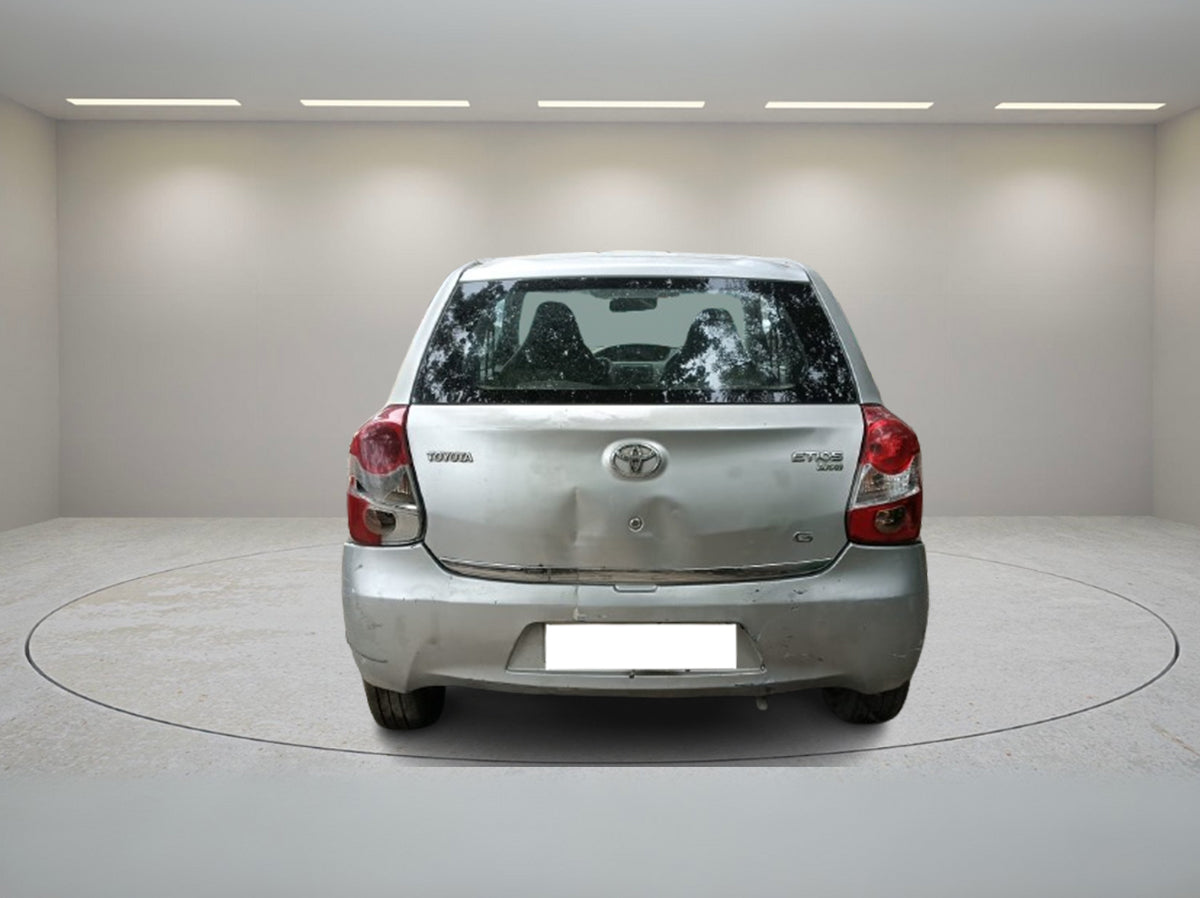 TOYOTA LIVA G 2011