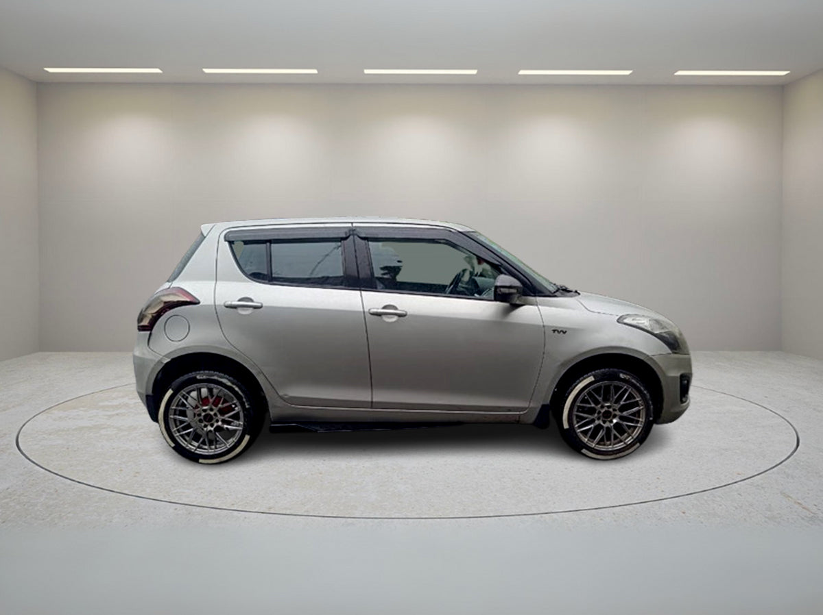 MARUTI SWIFT VXI 2015