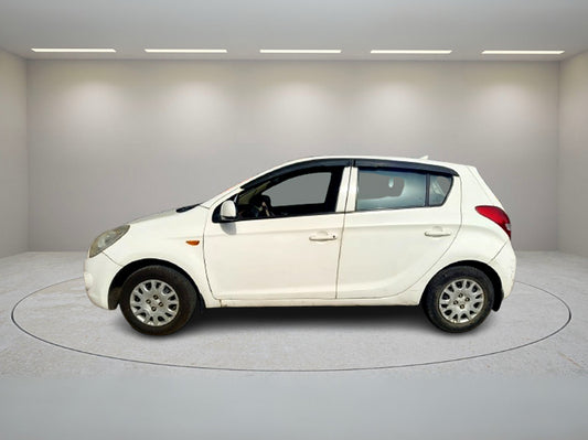 HYUNDAI I.20 MAGNA 2011
