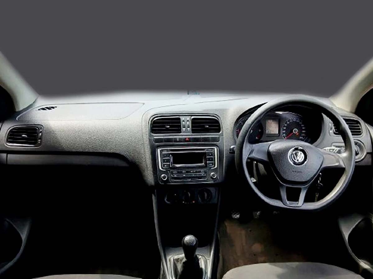 VOLKSWAGEN POLO COMFORTLINE 9210