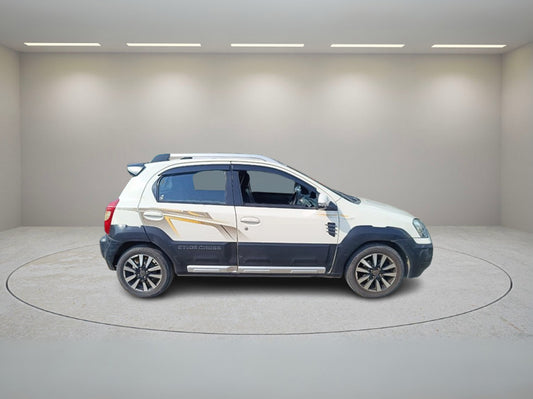 TOYOTA ETIOS CROSS 1.2 G 2015