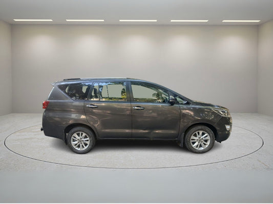 TOYOTA INNOVA CRYSTA 2.4 G MT 2018