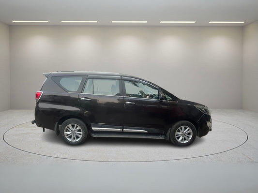 TOYOTA INNOVA CRYSTA 2.4 G MT 2019