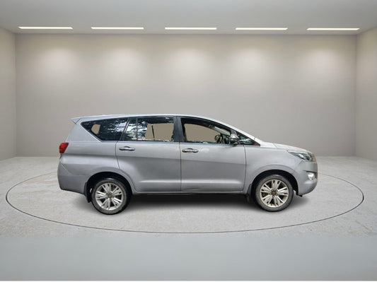 TOYOTA INNOVA CRYSTA 2.8 Z 2018