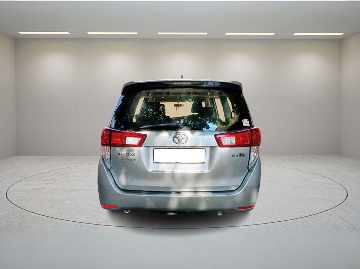 TOYOTA INNOVA CRYSTA 2.4 G 7STR MT 2019