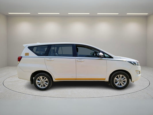 TOYOTA INNOVA CRYSTA 2.4 G MT 2018