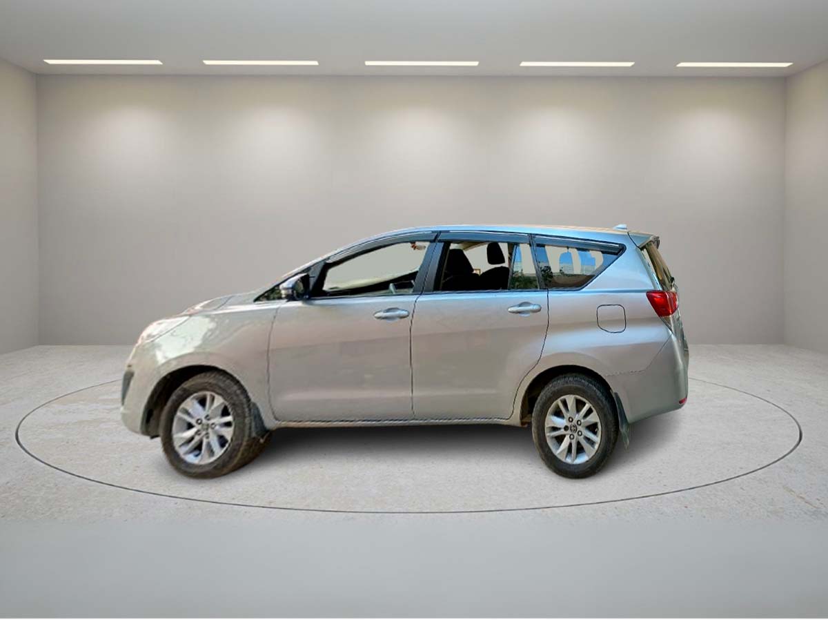 TOYOTA INNOVA CRYSTA 2.4 G 7STR MT 2019