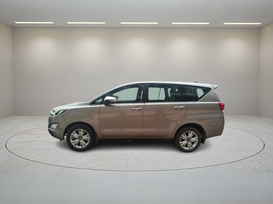 TOYOTA INNOVA CRYSTA 2.4 Z 2016