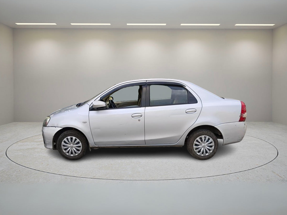 TOYOTA ETIOS G 2018