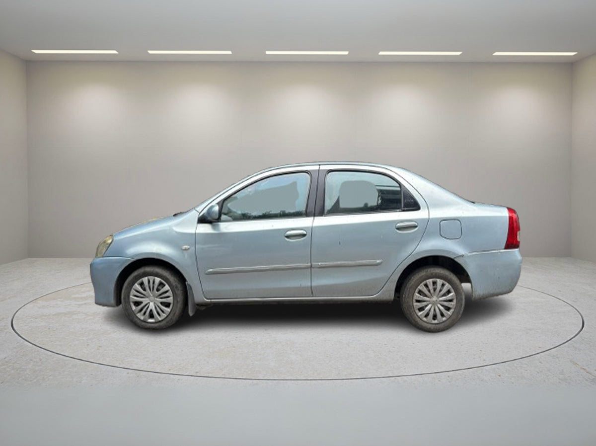 TOYOTA ETIOS G 2011