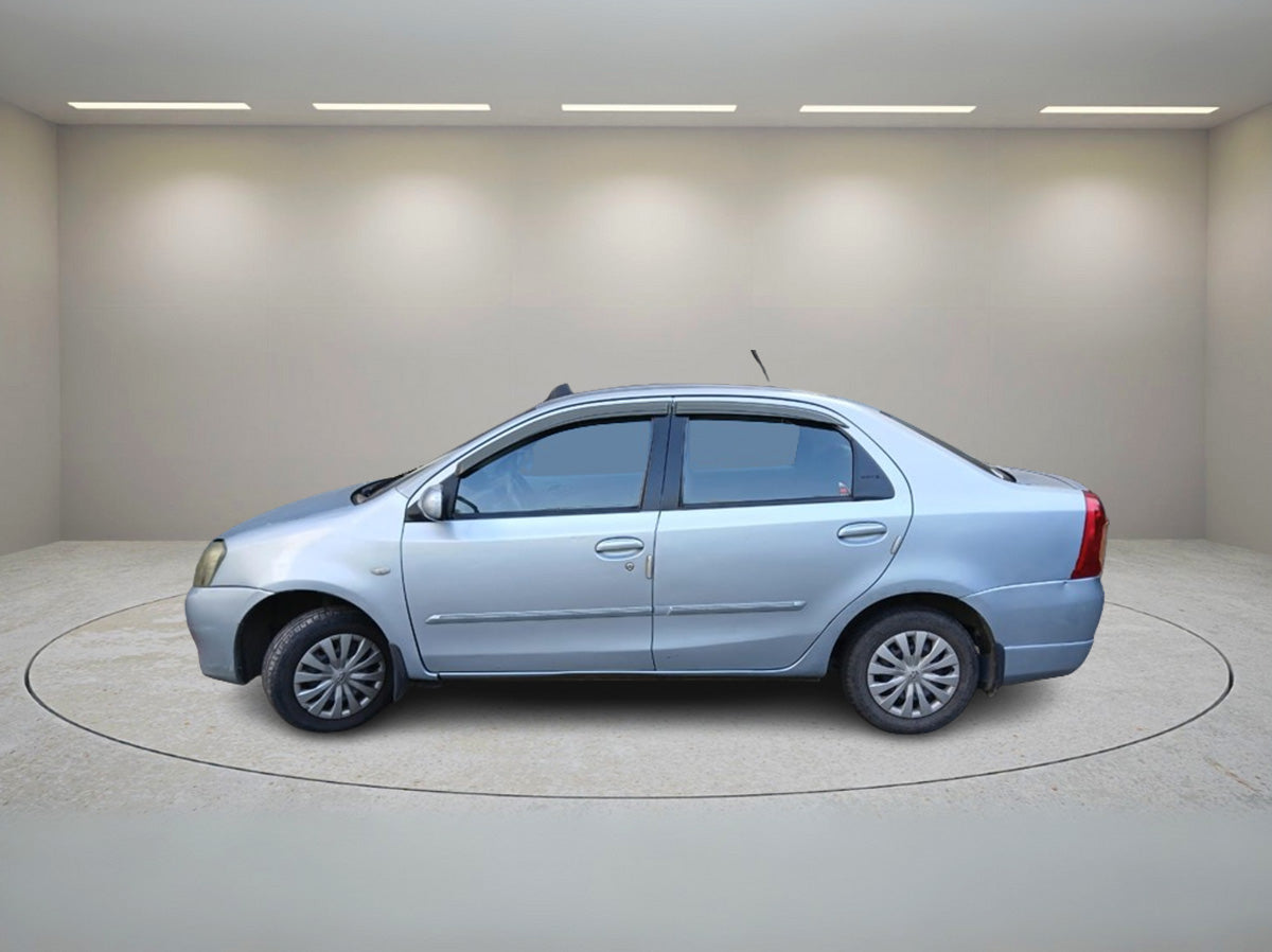 TOYOTA ETIOS G 2011