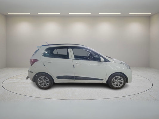 HYUNDAI GRAND I.10 SPORTZ 1.2 2018