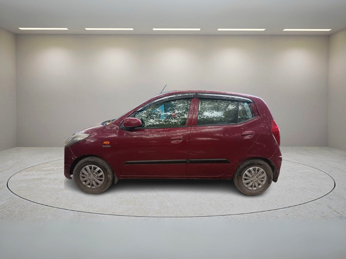 HYUNDAI I10 SPORTZ 2013