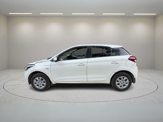 HYUNDAI I20 MAGNA 2016