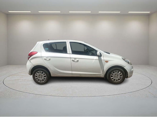 HYUNDAI I.20 MAGNA 2011