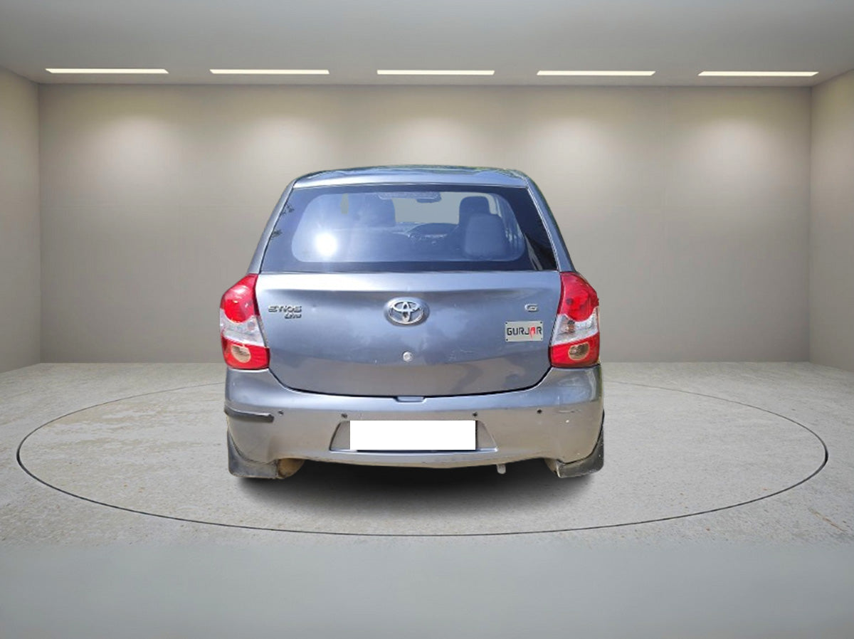 TOYOTA ETIOS LIVA G 2013