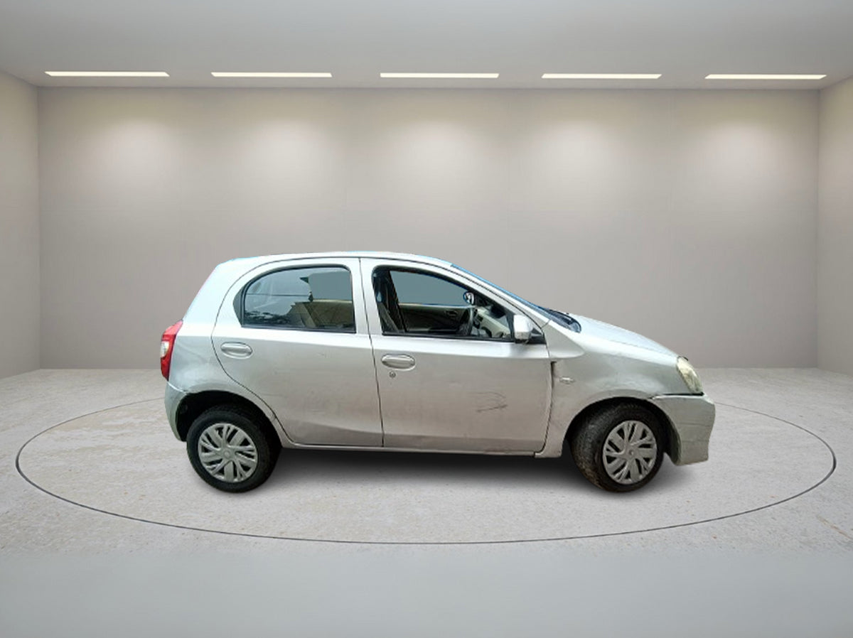 TOYOTA ETIOS LIVA G M 2025