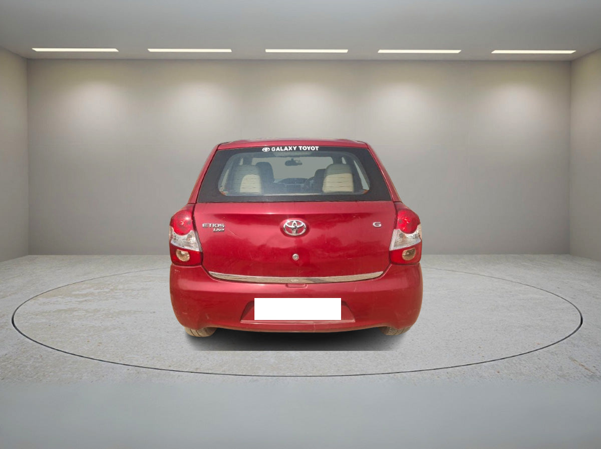 TOYOTA ETIOS LIVA G 2015