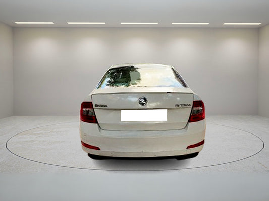 SKODA OCTAVIA STYLE + AT 2016