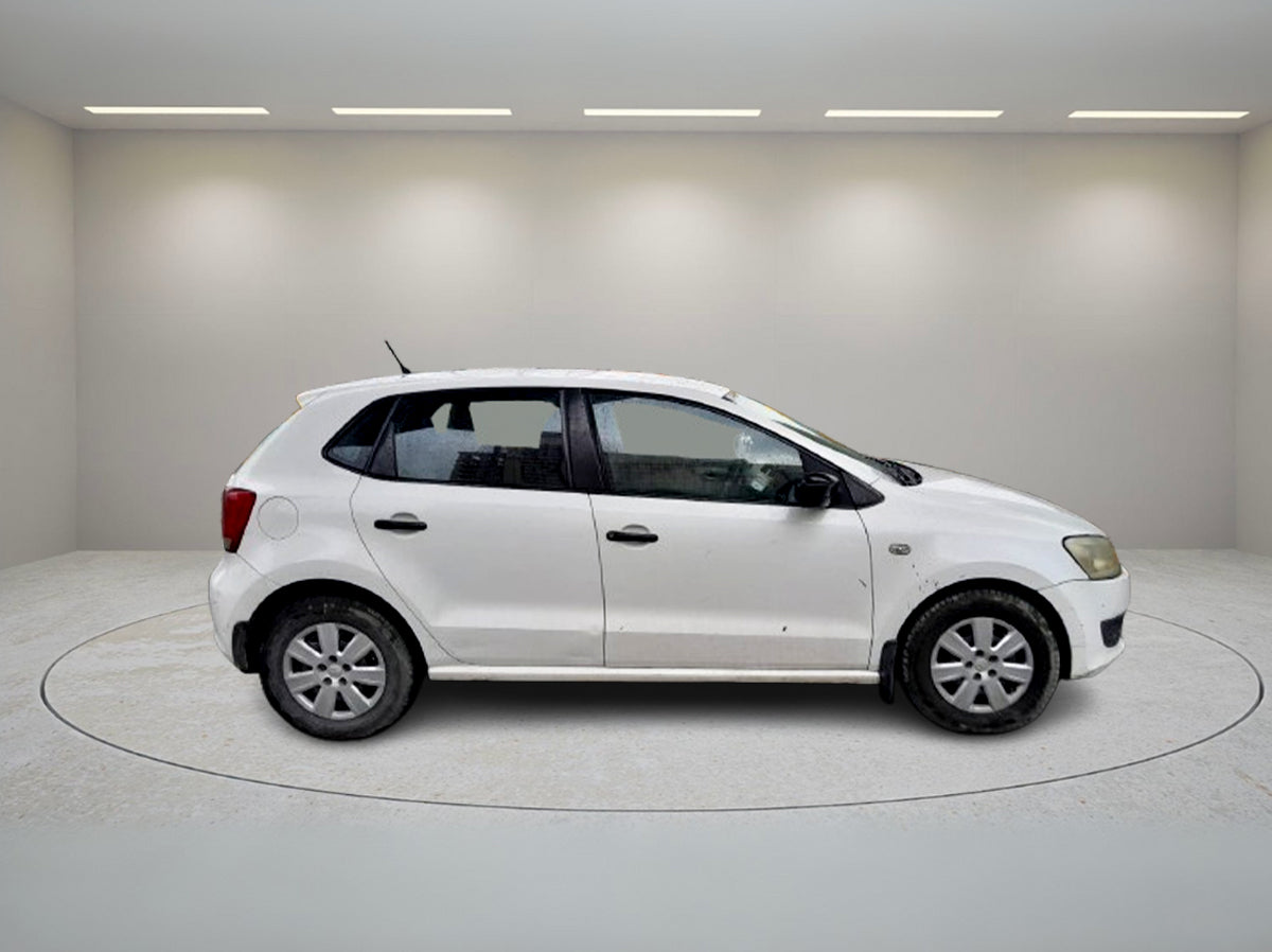 VOLKSWAGEN POLO 2012