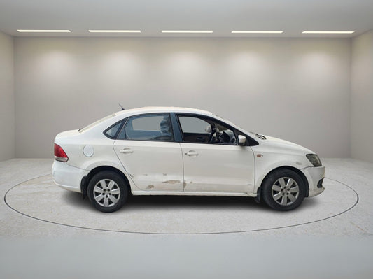 VOLKSWAGEN VENTO TRENDLINE 2011