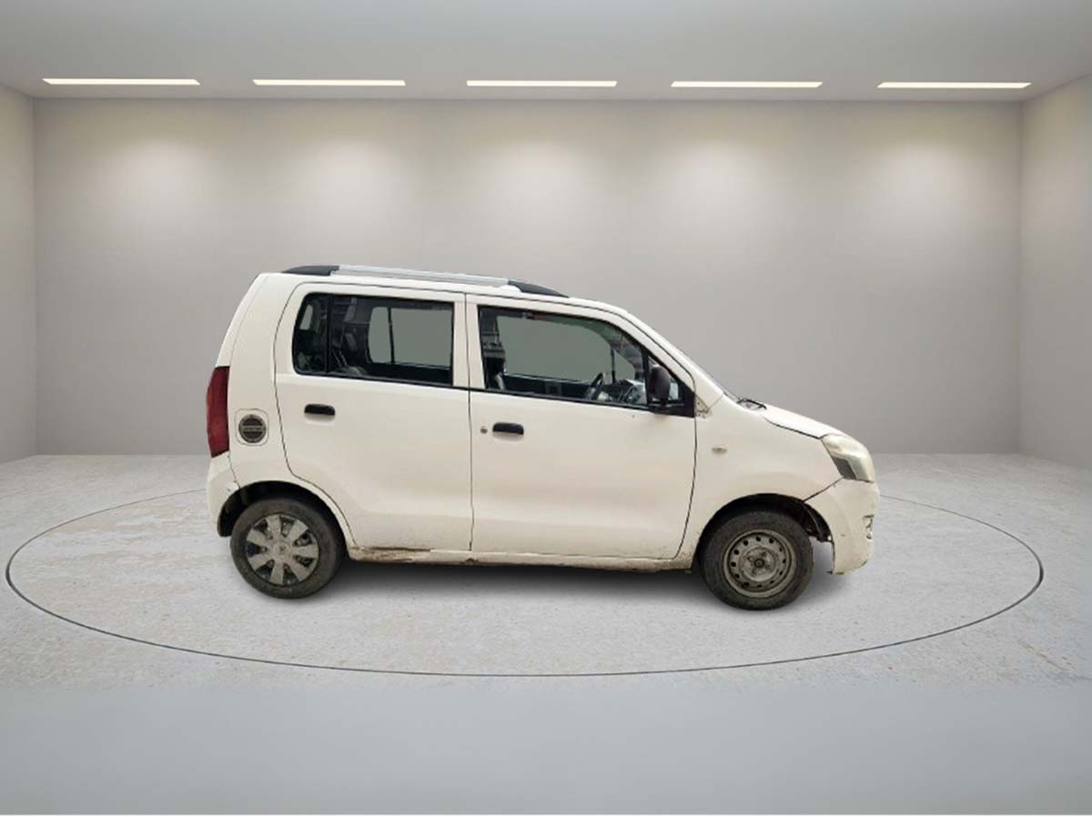 MARUTI WAGON R LXI BS4 2013