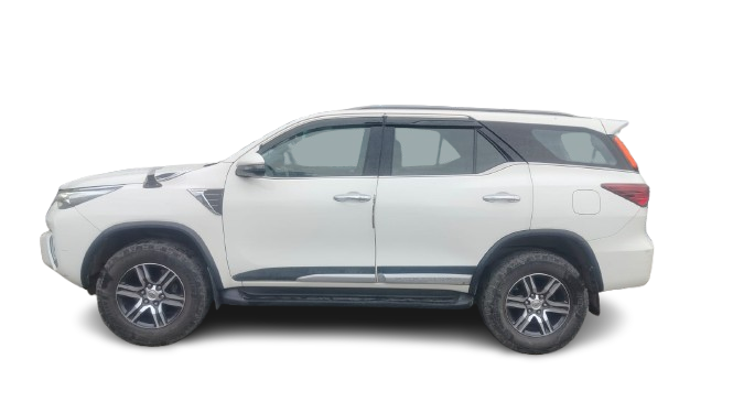 TOYOTA FORTUNER 4X2 AT 2018