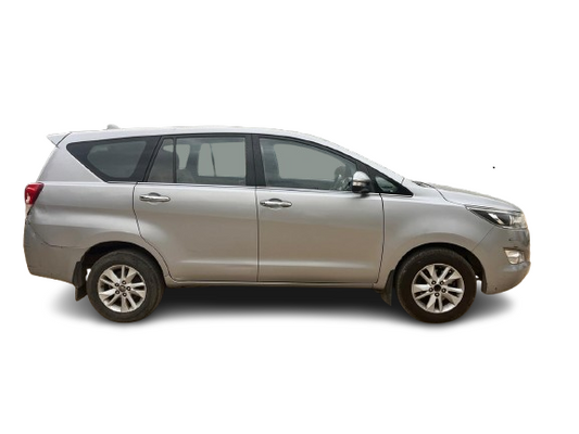TOYOTA INNOVA CRYSTA V 2.4 2016