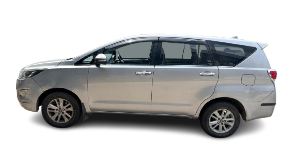 TOYOTA INNOVA CRYSTA 2.4 V 2017