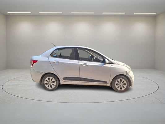 HYUNDAI XCENT VTVT S 2015