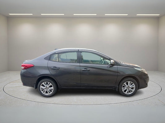 TOYOTA YARIS 1.5 V 2019