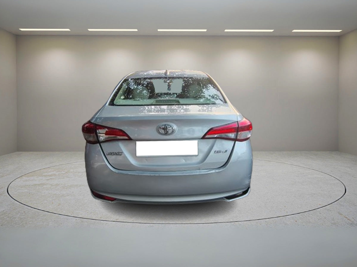 TOYOTA YARIS J 2018