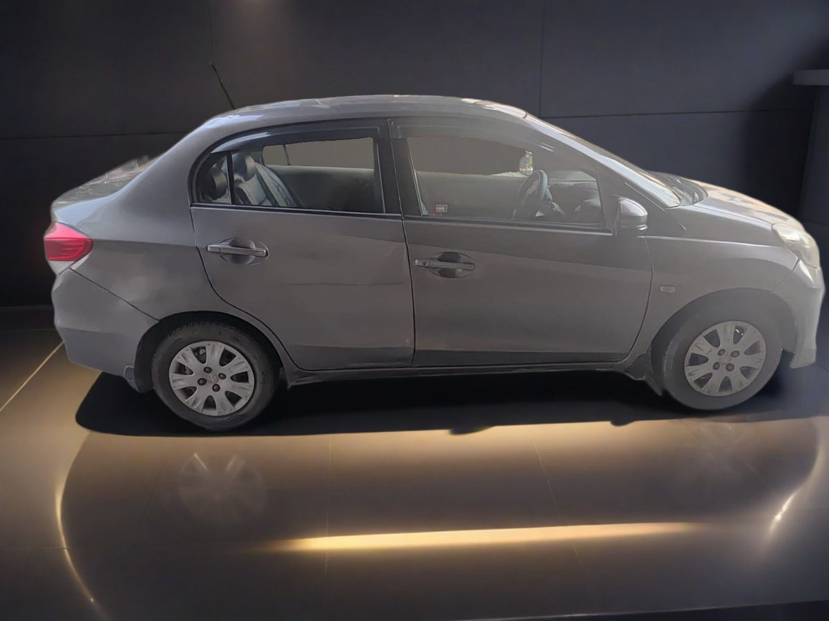 Used Honda Amaze S MT 2015 — Delhi NCR (…1994)