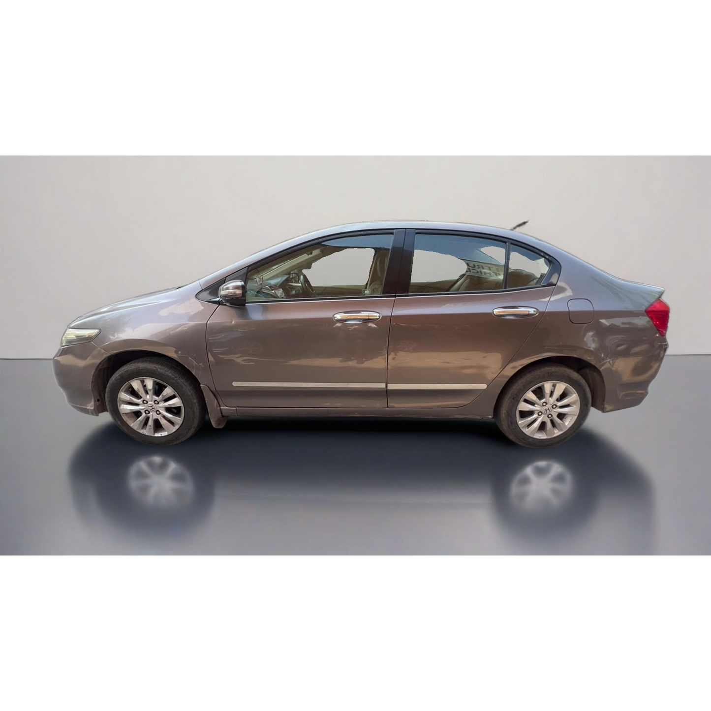 Used Honda City V AT 2013 — Delhi