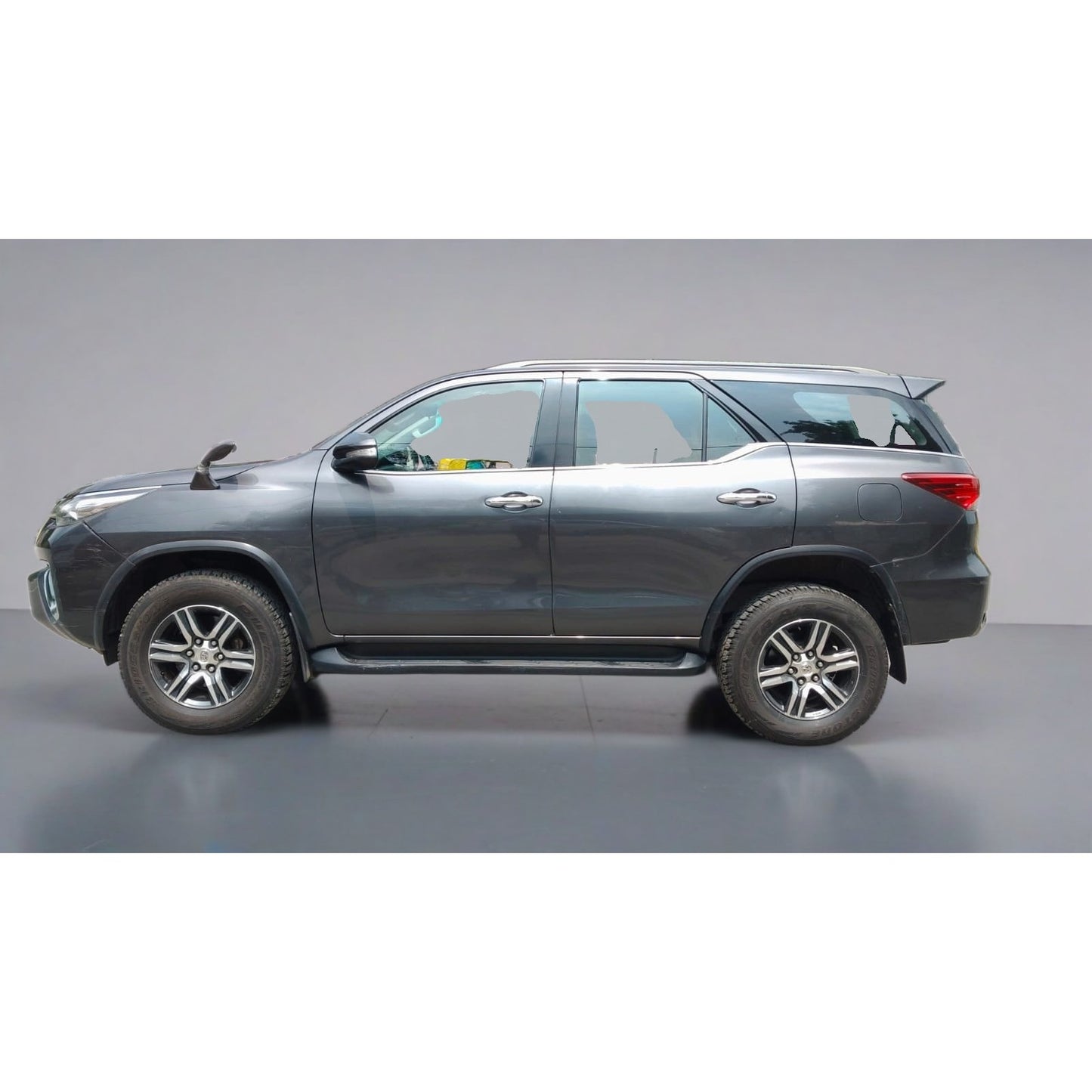 Used Toyota Fortuner 4x2 AT 2017 — Delhi (…0682)
