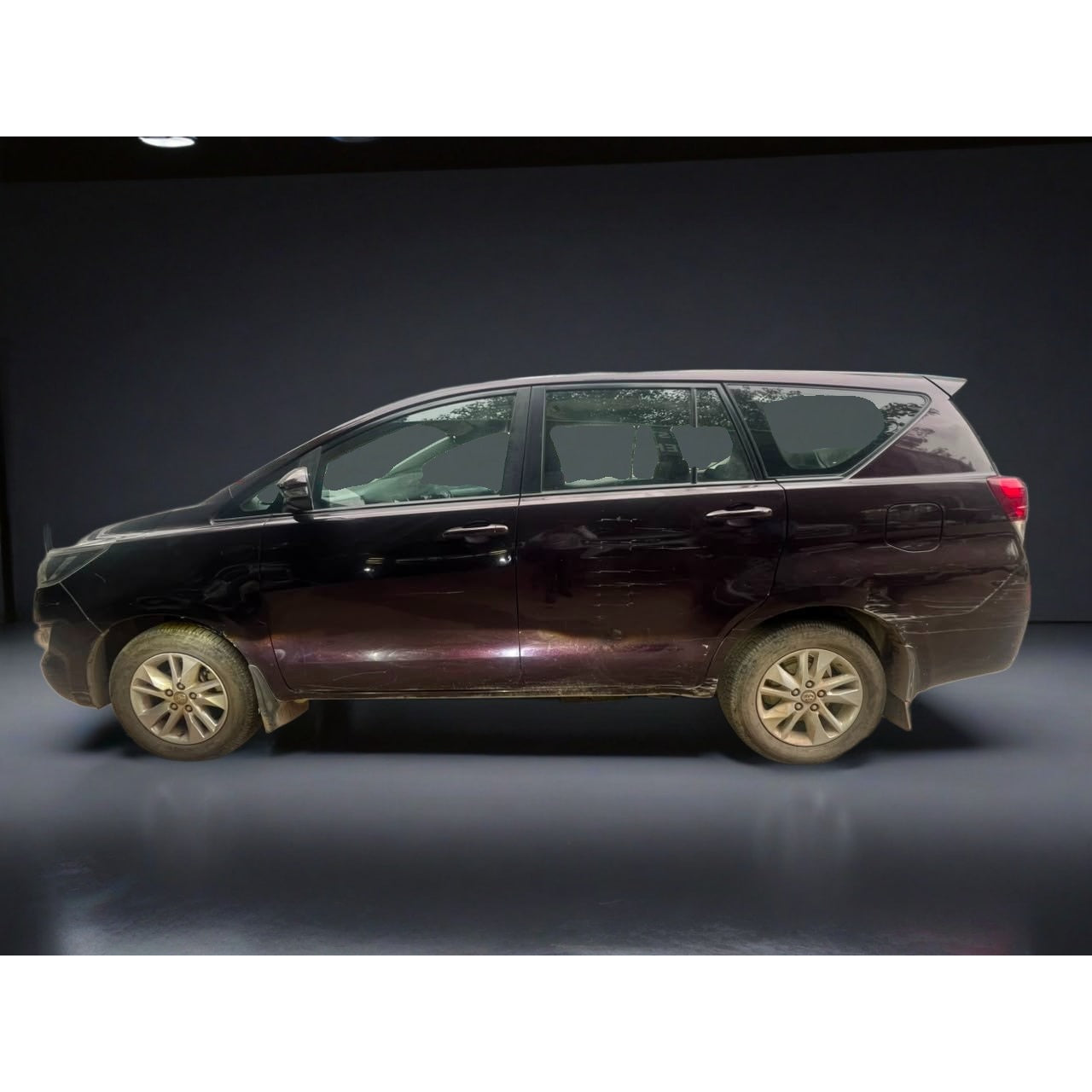 Used Toyota Innova Crysta 2.4 G MT 2018 — Delhi