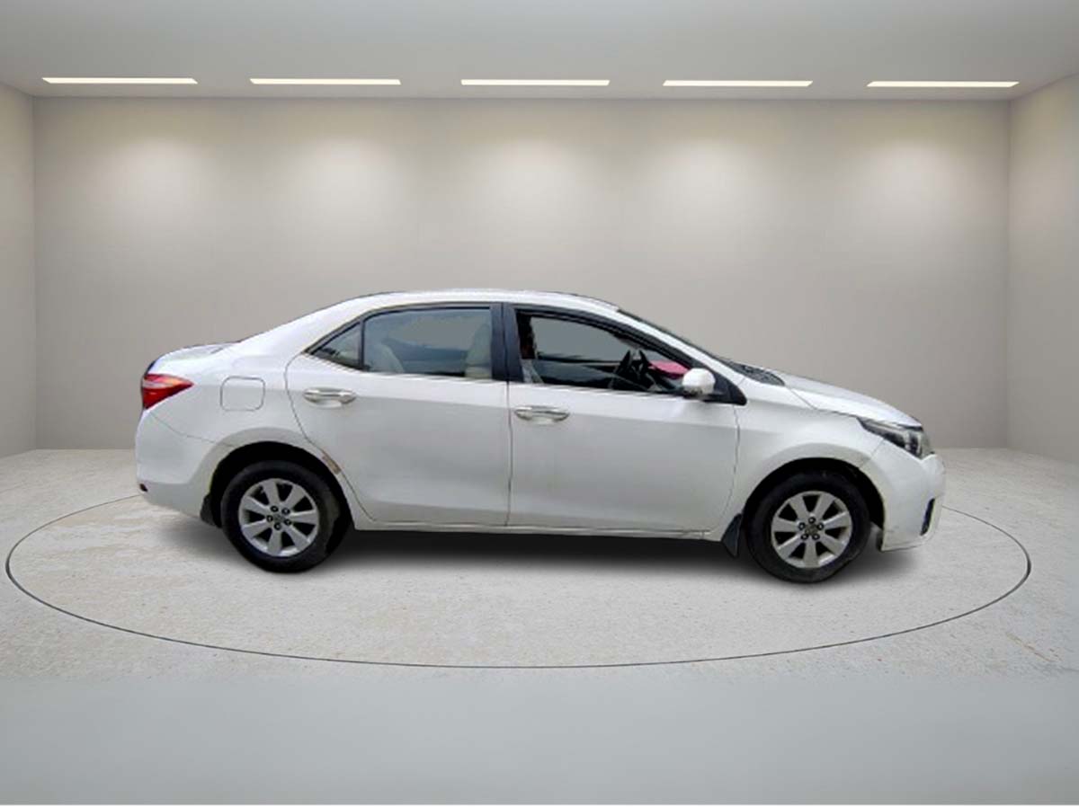 TOYOTA ALTIS G 2015