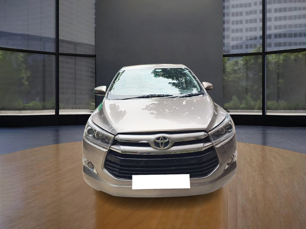 TOYOTA  INNOVA CRYSTA 2.4 V MT 6245