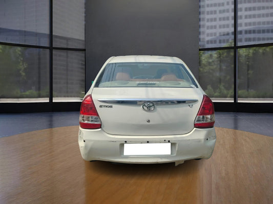 TOYOTA  ETIOS V 5031