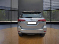 TOYOTA  FORTUNER 4*2 MT 6454