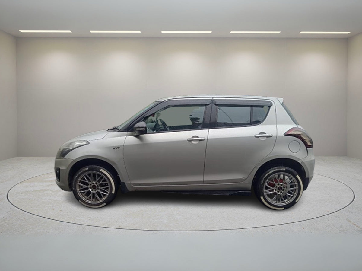 MARUTI SWIFT VXI 2015