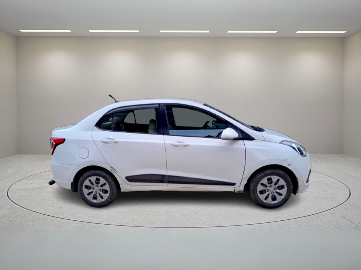 HYUNDAI XCENT S 2015