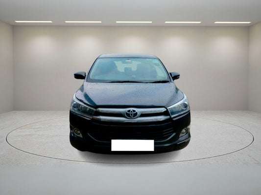 TOYOTA INNOVA CRYSTA 2.4 V MT 2018