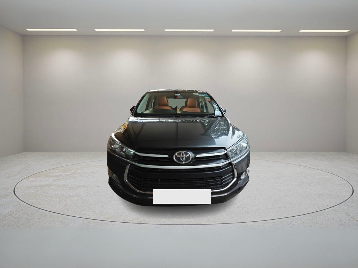 TOYOTA INNOVA CRYSTA 2.8 G AT 2019