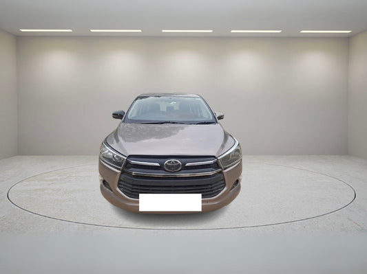 TOYOTA INNOVA CRYSTA 2.4 G MT 2017