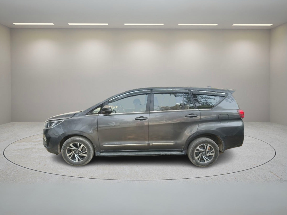 TOYOTA INNOVA CRYSTA 2.7 G MT 8STR 2021